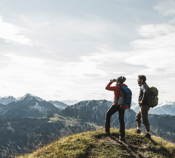 risicoprofiel-mensen-uitzicht-berglandschap 600 x 542